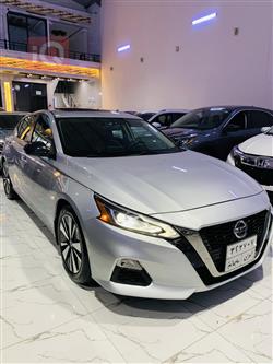 نیسان ئەلتیما